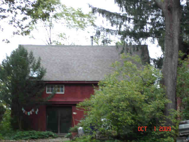 Building photograph for 116 BUCKINGHAM RD
